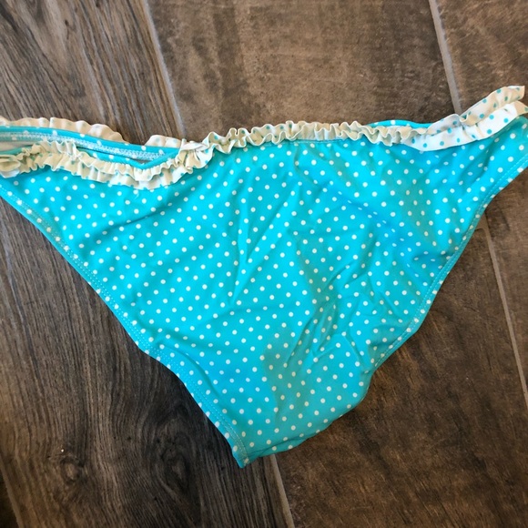 Sheridyn Swim Monroe pinup bikini - Picture 7 of 9